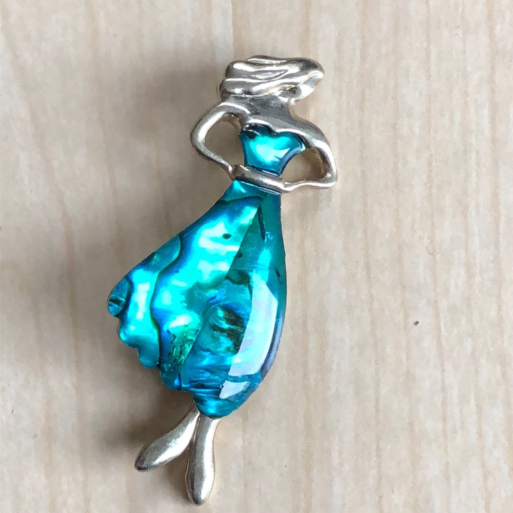 Teal dancer pin
